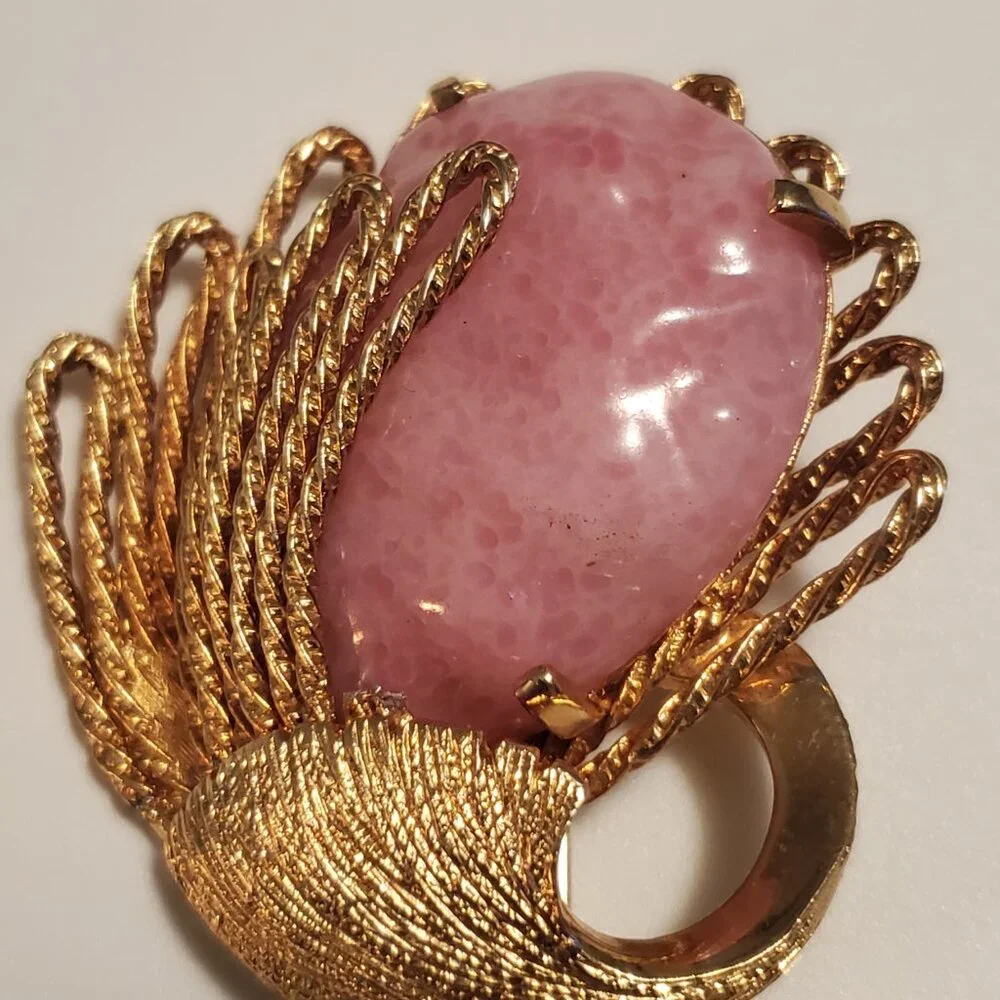 6 Pins or Brooches, items # A -1210-1215.  wt. 142 grams . - Picture 6 of 14